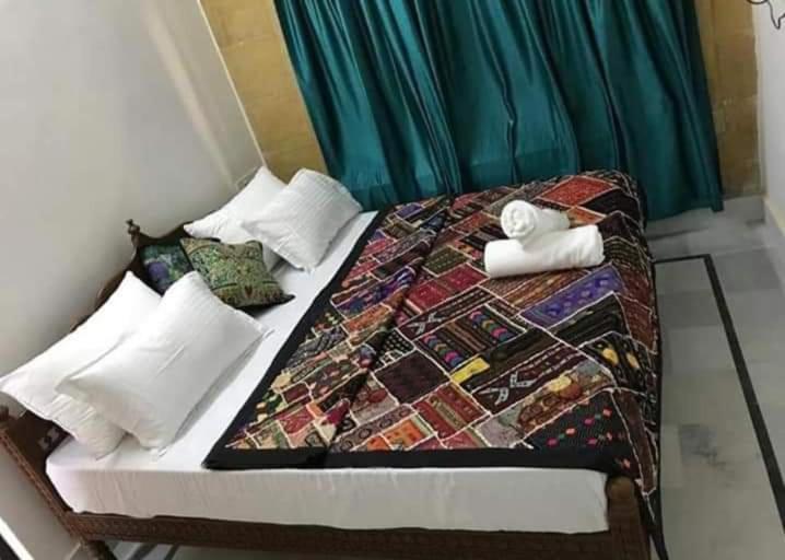 Resting Love Hostel Jaisalmer Eksteriør bilde