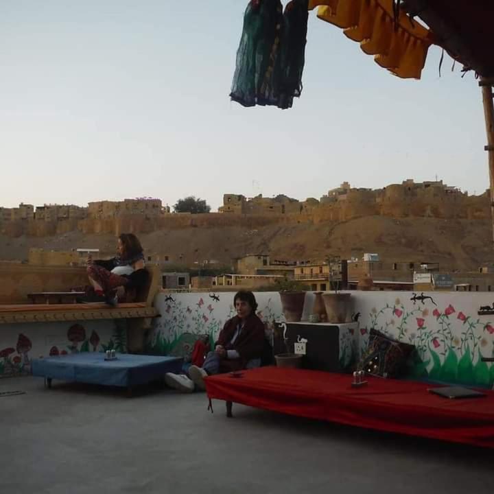 Resting Love Hostel Jaisalmer Eksteriør bilde