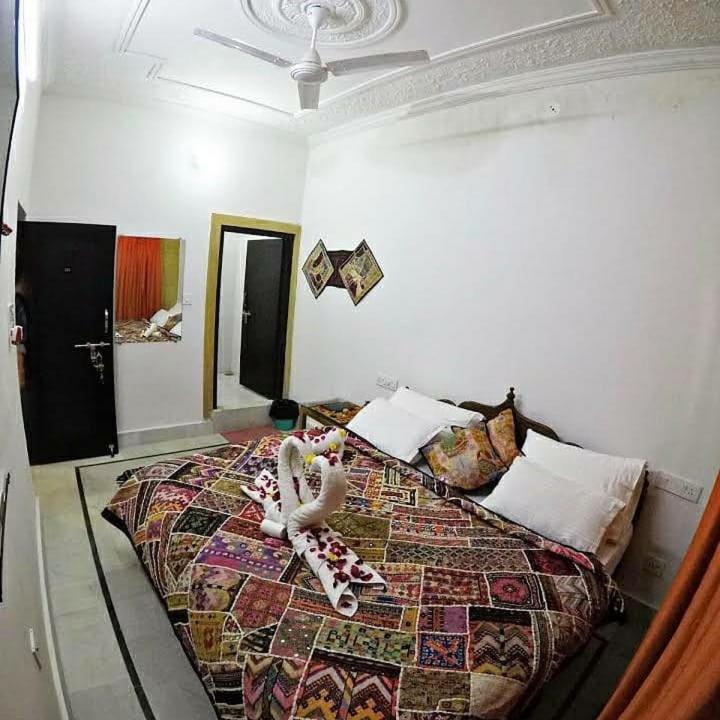 Resting Love Hostel Jaisalmer Eksteriør bilde