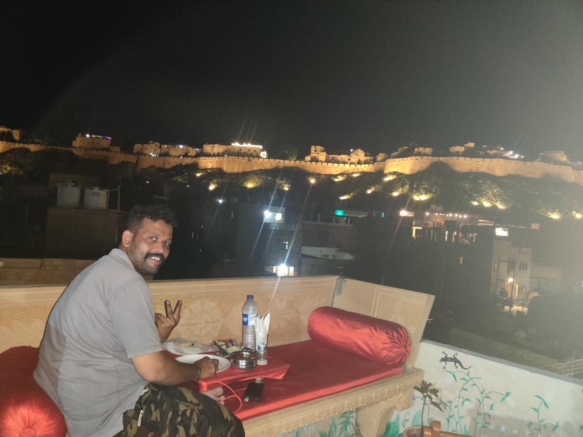 Resting Love Hostel Jaisalmer Eksteriør bilde